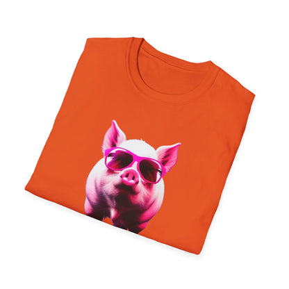 Pig T-Shirt - Cute & Eye-catching Graphic, Perfect for Everyday Wear and Pig Lovers, Awesome Gift Choice