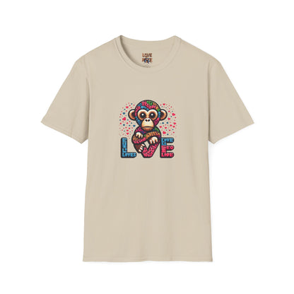 T-Shirt Love Monkey - Cool & Stylish Unisex Softstyle Tee for Casual Wear, Perfect Gift for Friends and Family