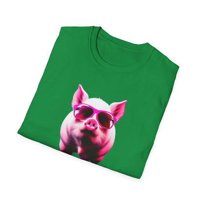 Pig T-Shirt - Cute & Eye-catching Graphic, Perfect for Everyday Wear and Pig Lovers, Awesome Gift Choice