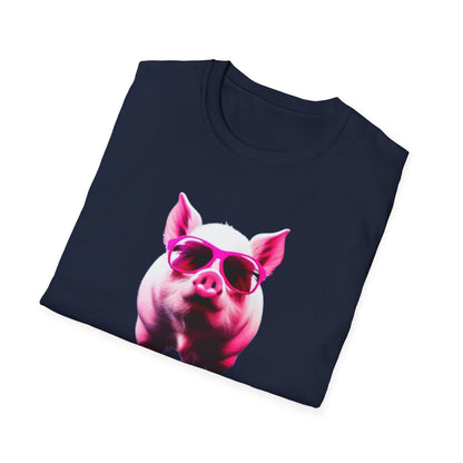 Pig T-Shirt - Cute & Eye-catching Graphic, Perfect for Everyday Wear and Pig Lovers, Awesome Gift Choice