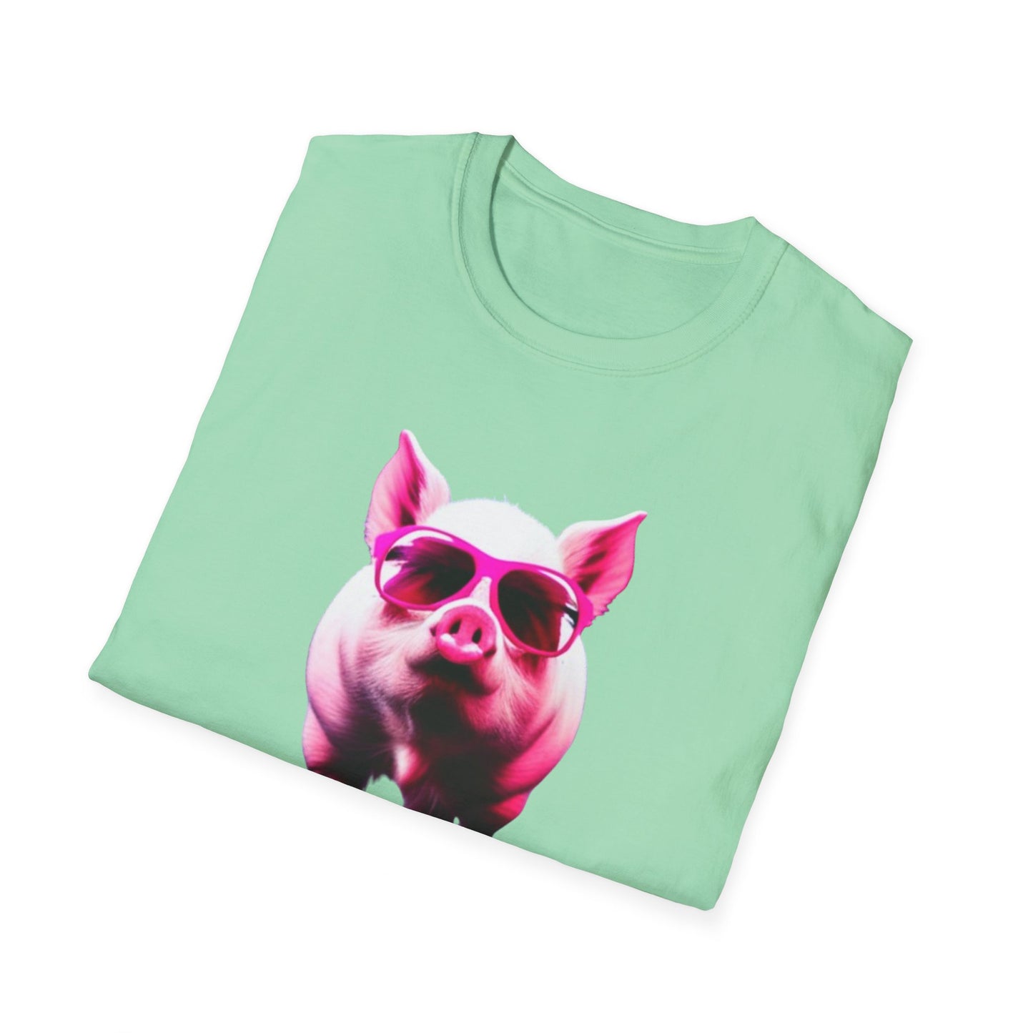 Pig T-Shirt - Cute & Eye-catching Graphic, Perfect for Everyday Wear and Pig Lovers, Awesome Gift Choice