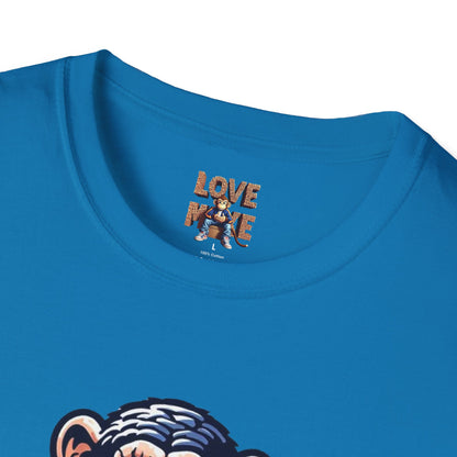 T-shirt Love Monkey Design, Cool & Stylish Tee, Perfect for Casual Wear and a Unique Gift for Friends and Family