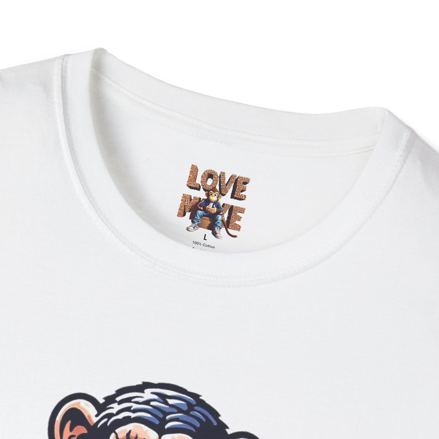 T-shirt Love Monkey Design, Cool & Stylish Tee, Perfect for Casual Wear and a Unique Gift for Friends and Family