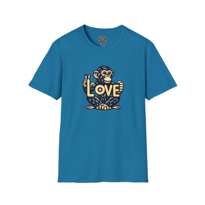 T-shirt - Funky & Stylish Love Monkey Design, Casual Wear for Trendy Fashion Lovers, Perfect Gift for Friends