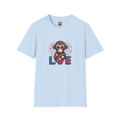 T-Shirt Love Monkey - Cool & Stylish Unisex Softstyle Tee for Casual Wear, Perfect Gift for Friends and Family