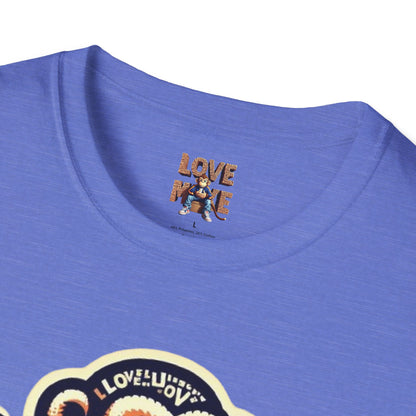 T-Shirt Love Monkey - Cool, Stylish & Trendy Unisex Softstyle Tee for Casual Wear, Perfect Gift for Friends and Family