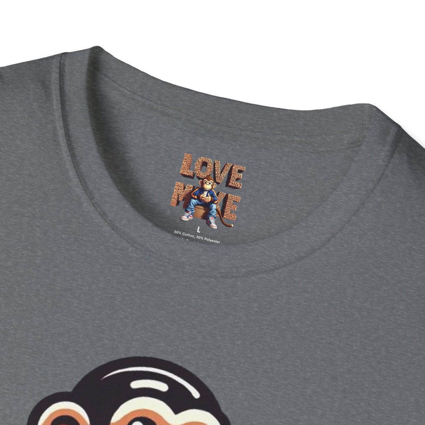 T-shirt - Funky & Stylish Love Monkey Design, Casual Wear for Trendy Fashion Lovers, Perfect Gift for Friends