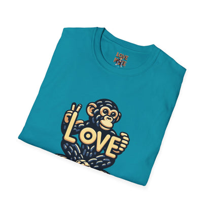 T-shirt - Funky & Stylish Love Monkey Design, Casual Wear for Trendy Fashion Lovers, Perfect Gift for Friends