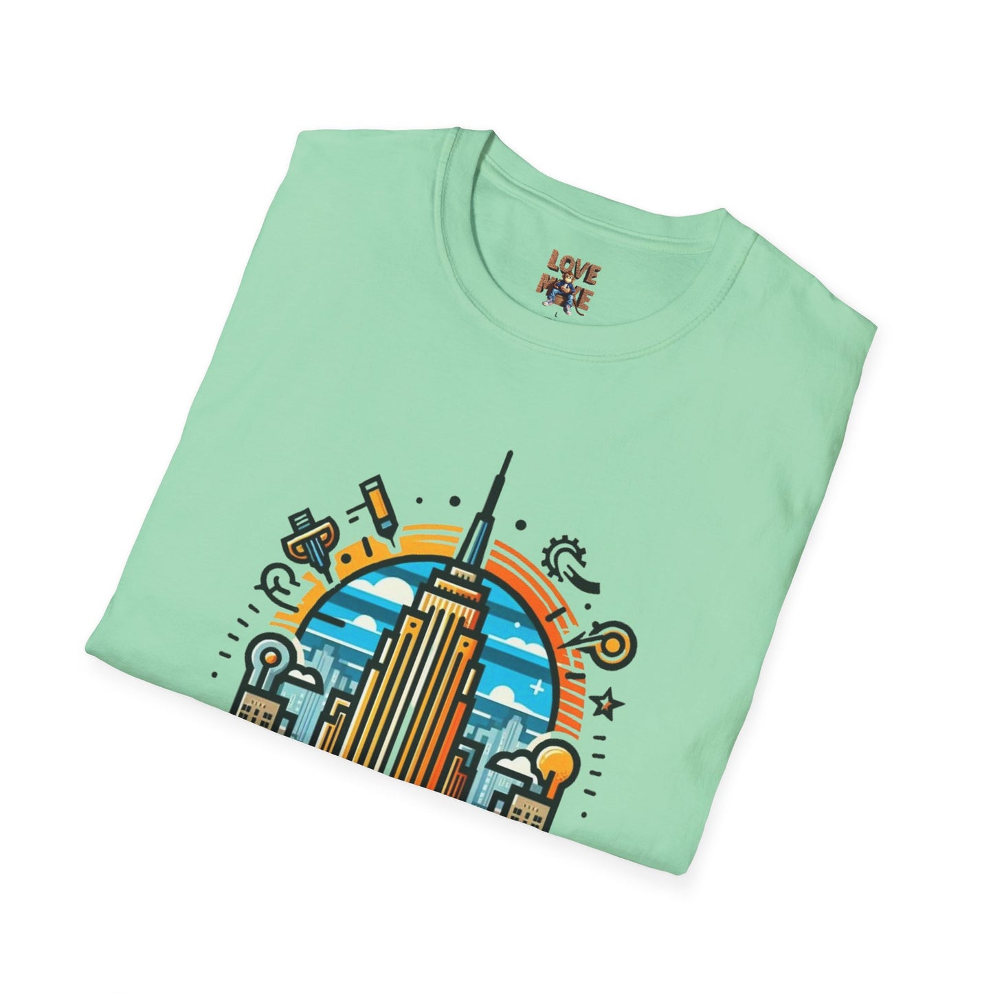 T Shirt Featuring Vintage Empire State Building Art, Retro New York City Tee for Travel Enthusiasts, Ideal Present