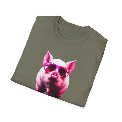 Pig T-Shirt - Cute & Eye-catching Graphic, Perfect for Everyday Wear and Pig Lovers, Awesome Gift Choice