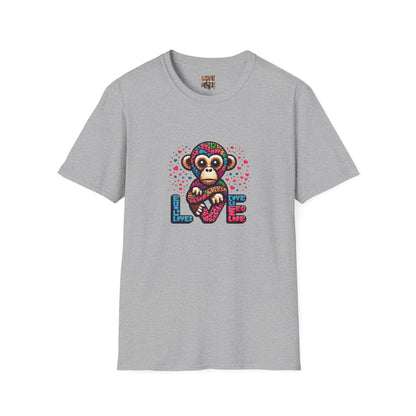 T-Shirt Love Monkey - Cool & Stylish Unisex Softstyle Tee for Casual Wear, Perfect Gift for Friends and Family