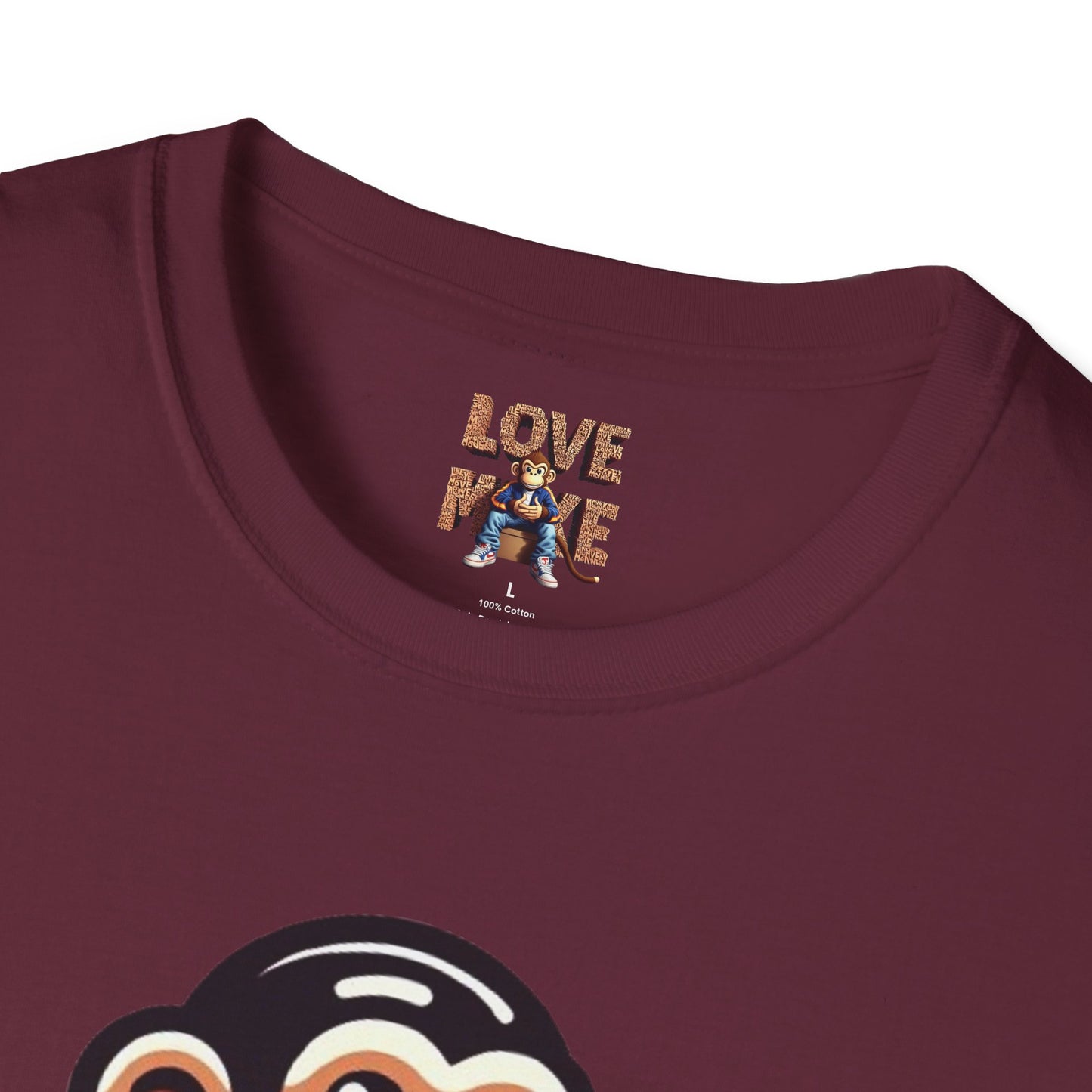 T-shirt - Funky & Stylish Love Monkey Design, Casual Wear for Trendy Fashion Lovers, Perfect Gift for Friends